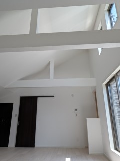 「板橋の家」完成しました